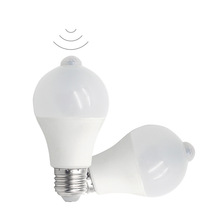 9W高品质LED人体感应球泡E27 AC220-240V跨境电商热销款一件代发