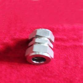 厂家供应不锈钢接头 高品质双卡套直通中间接头 可批发定制