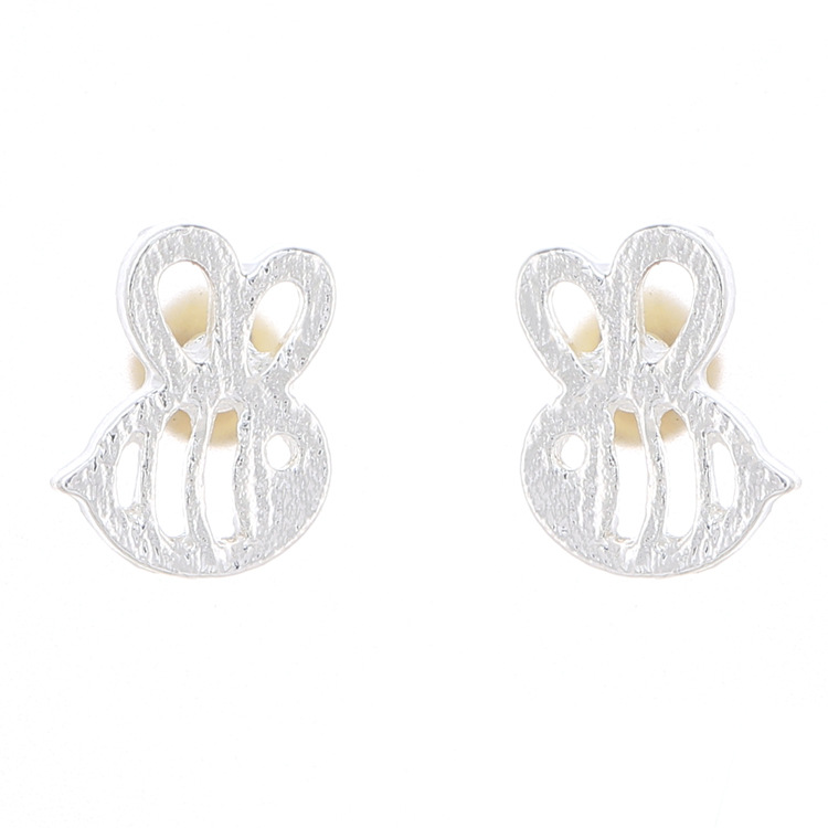 Labret stud lip piercing jewelry styling detail