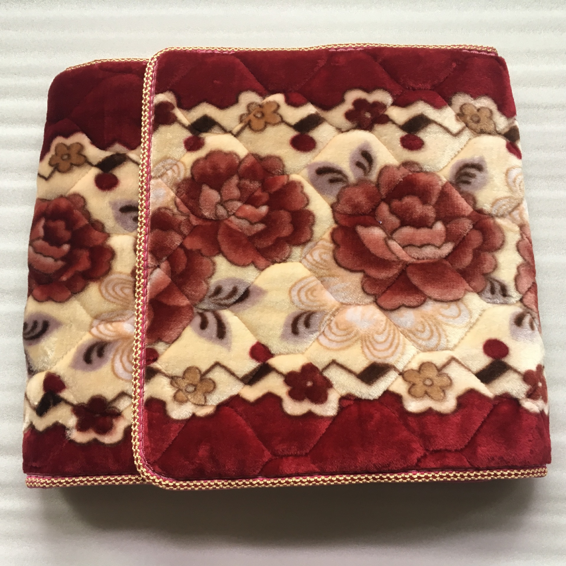 秋冬季毛绒加厚坐垫新款防滑沙发垫春秋椅坐垫办公座椅垫厂家批发