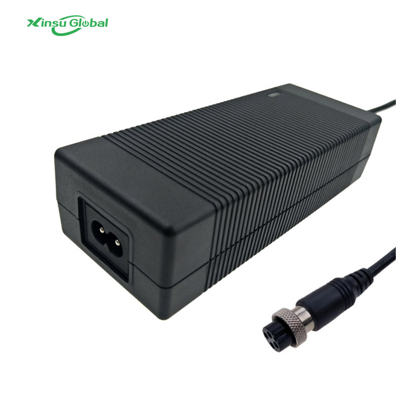 12.6V8A锂电池充电器 日本PSE认证电池充电器12.6V8A电池充电器