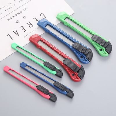 Large trumpet The knife Utility knife colour Metal Knife Wallpaper knife Push-pull Out of the box blade wholesale