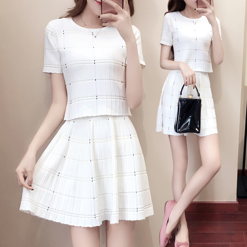 Costume femme en Soie glacée - Ref 3334739 Image 3