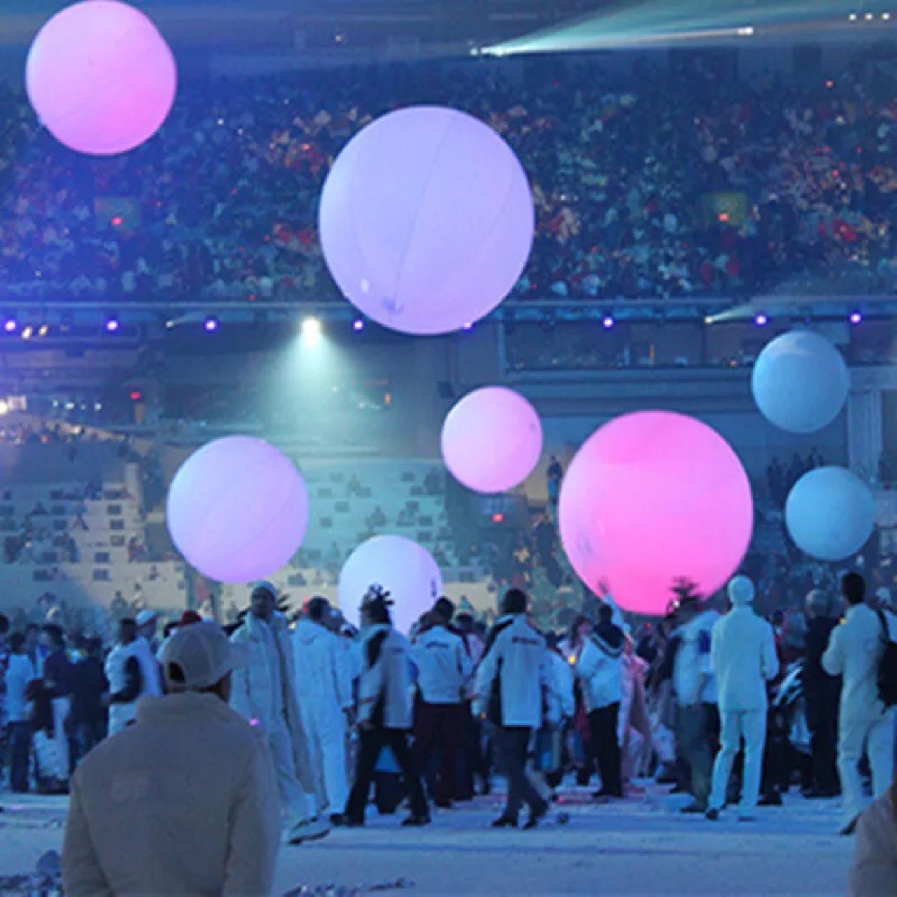 2米PVC发光LED气球 质量好 RGB全彩水上玩具 触碰/