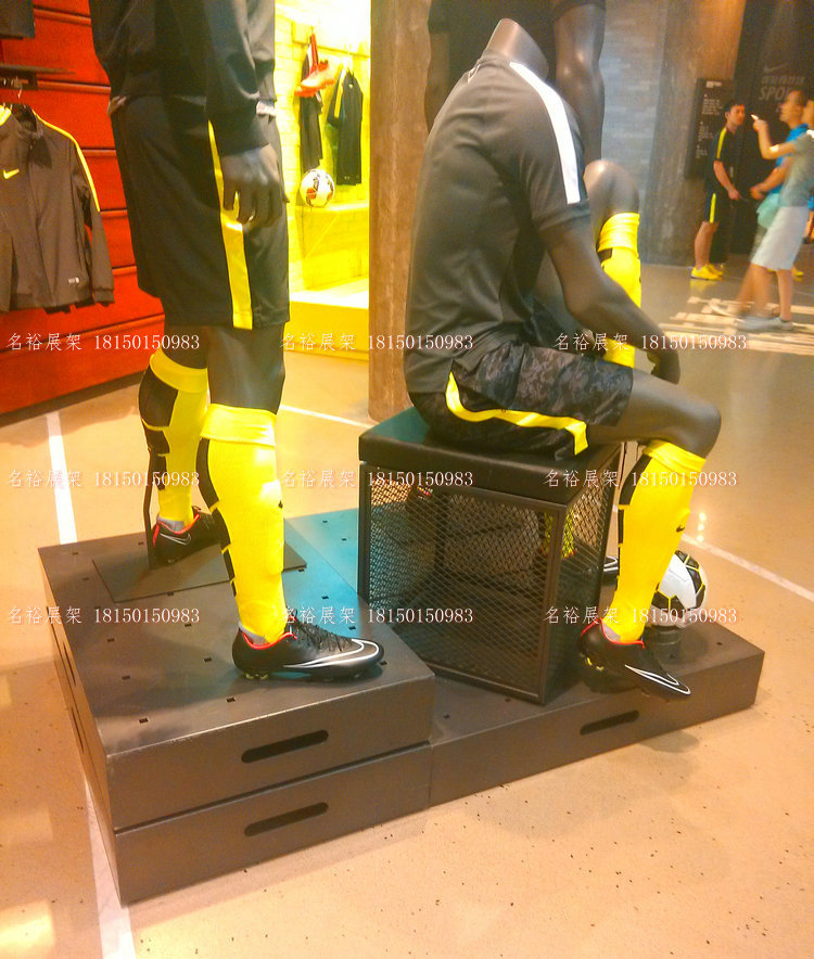 运动模特地台 金属铁艺展台 商场专卖店个性创意 运动服装展示架
