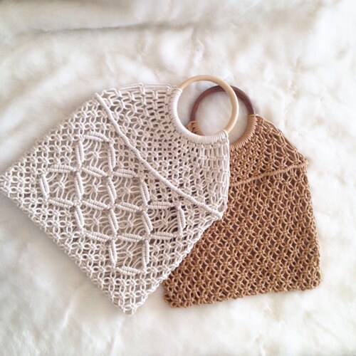 Manufacturer wholesale straw bag. New holiday cotton rope bag handwoven women's bag hollow mesh unlined single