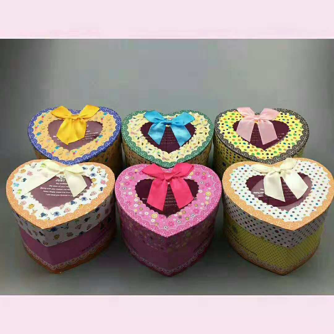 心形开窗创意圣诞平安夜平安果包装盒圣诞节时尚礼品盒糖果包装盒