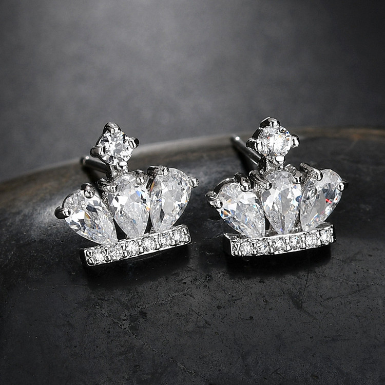 All Seasons Season 1 Pair Princess Crown Plating Inlay Copper Alloy Zircon 18K Gold Plated White Gold Plated Ear Studs