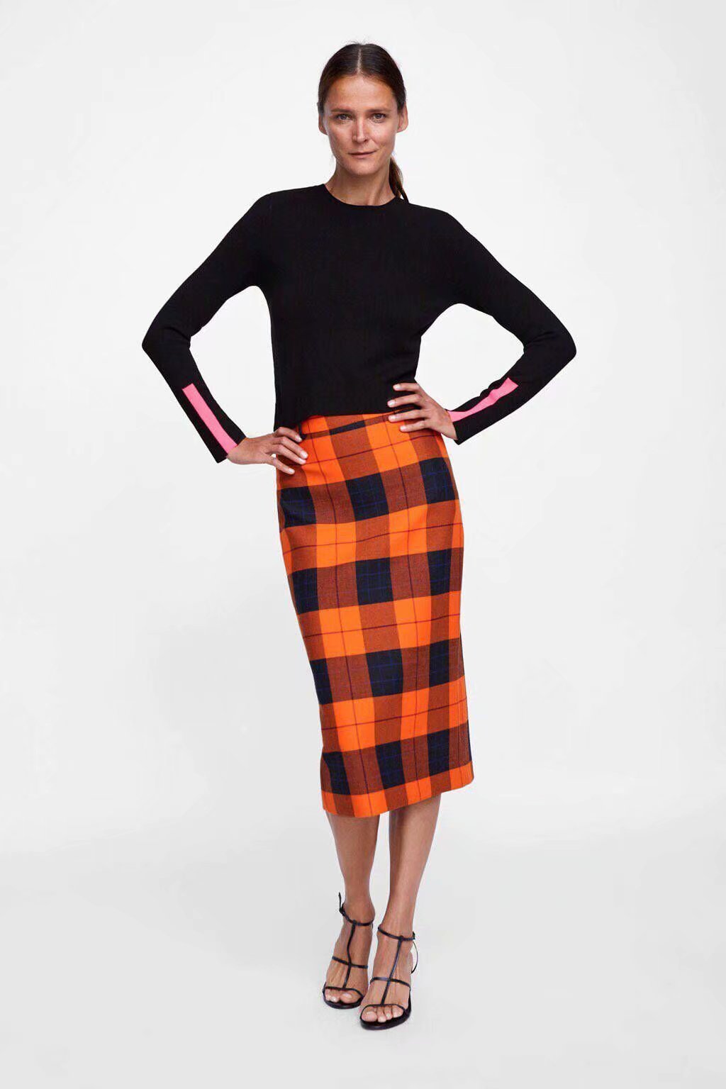 外贸z2018欧美秋季新款女装撞色条纹带饰针织衫5802/1055802105