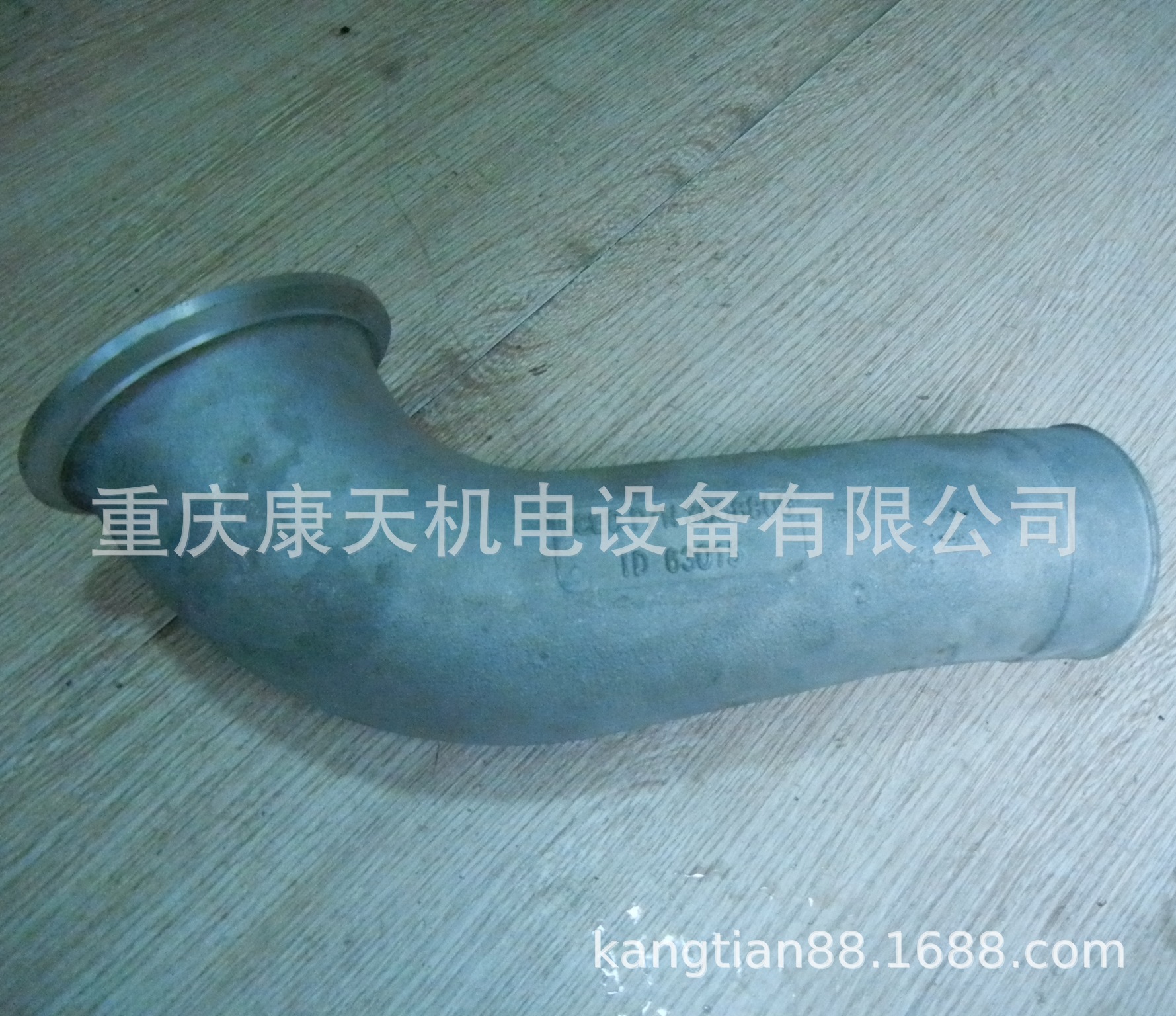 cummins/康明斯3058809空气跨接管