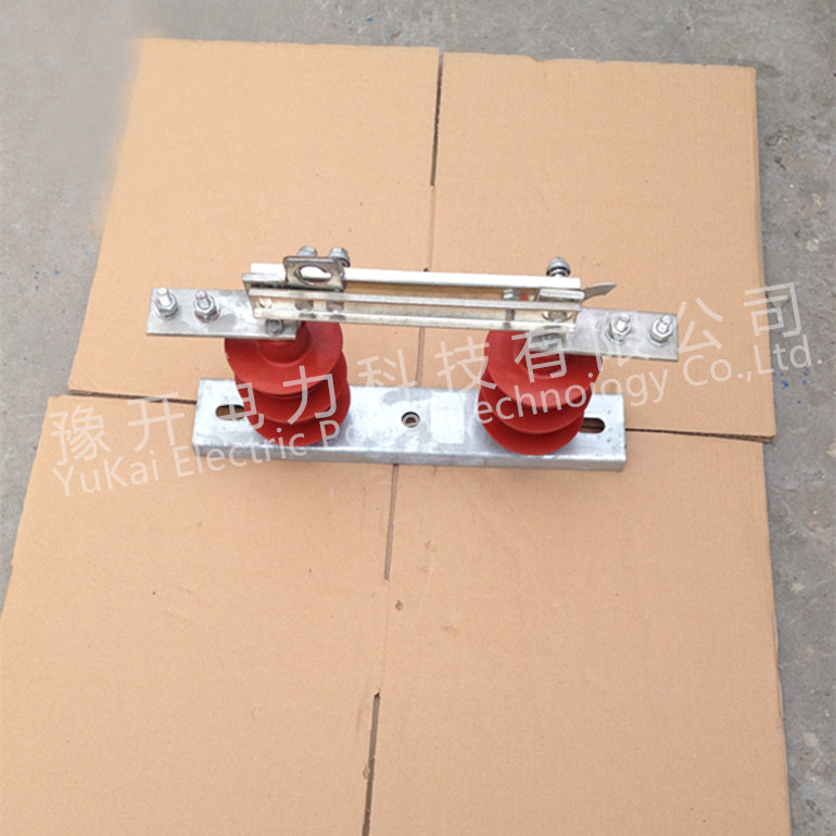 HGW9-12/630A新型高压隔离开关 HGW9-10W硅胶型柱上刀闸隔离开关