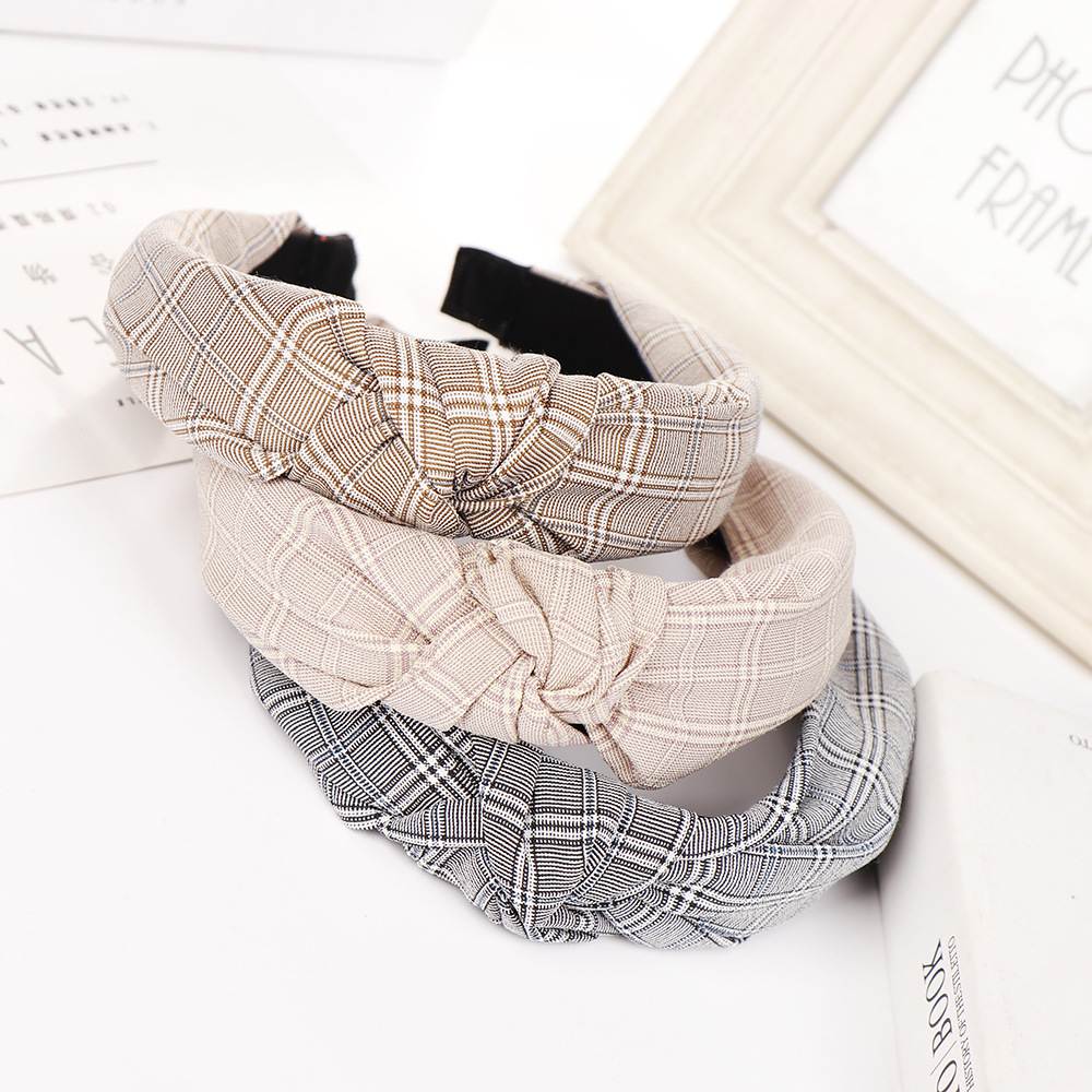 Korean New  Knotted Headband College Style Striped Hairband Bowknot Wide-brim Headband Wholesale Nihaojewelry display picture 8