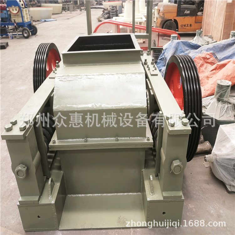 石头制砂机械 河南制沙机设备 对辊制砂机 河卵石  制砂机