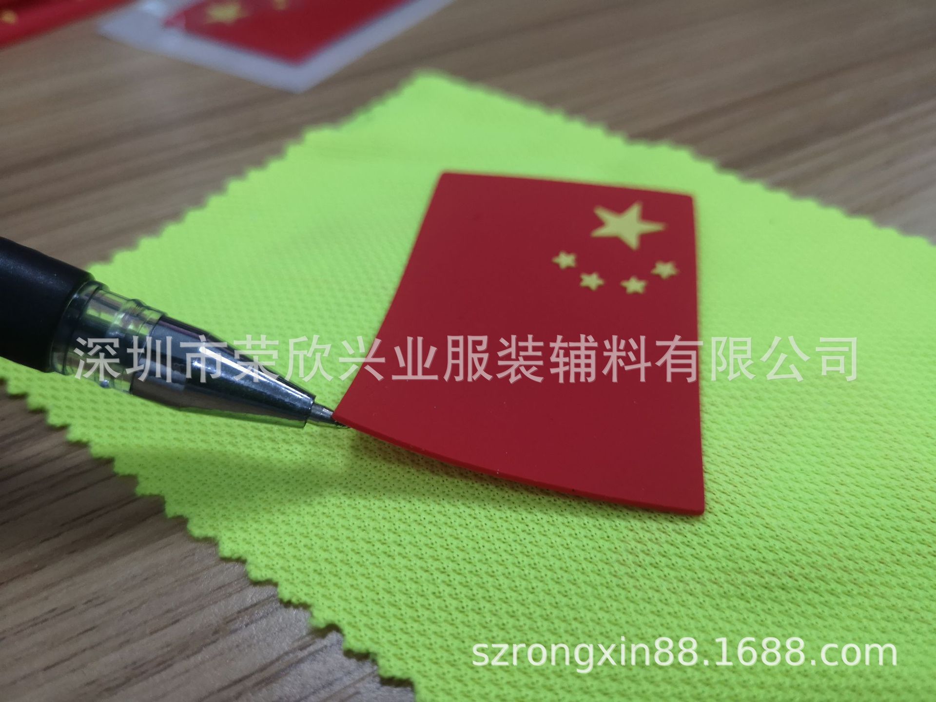 供应服装硅胶热转印商标 硅胶热转印加工厂 立体矽利康热转印图片