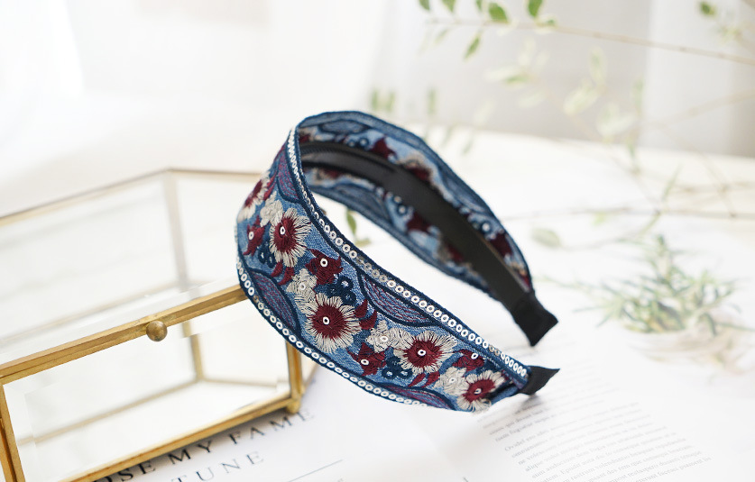 Retro Ethnic Flower Embroidery Korean Wide Hair Band display picture 2