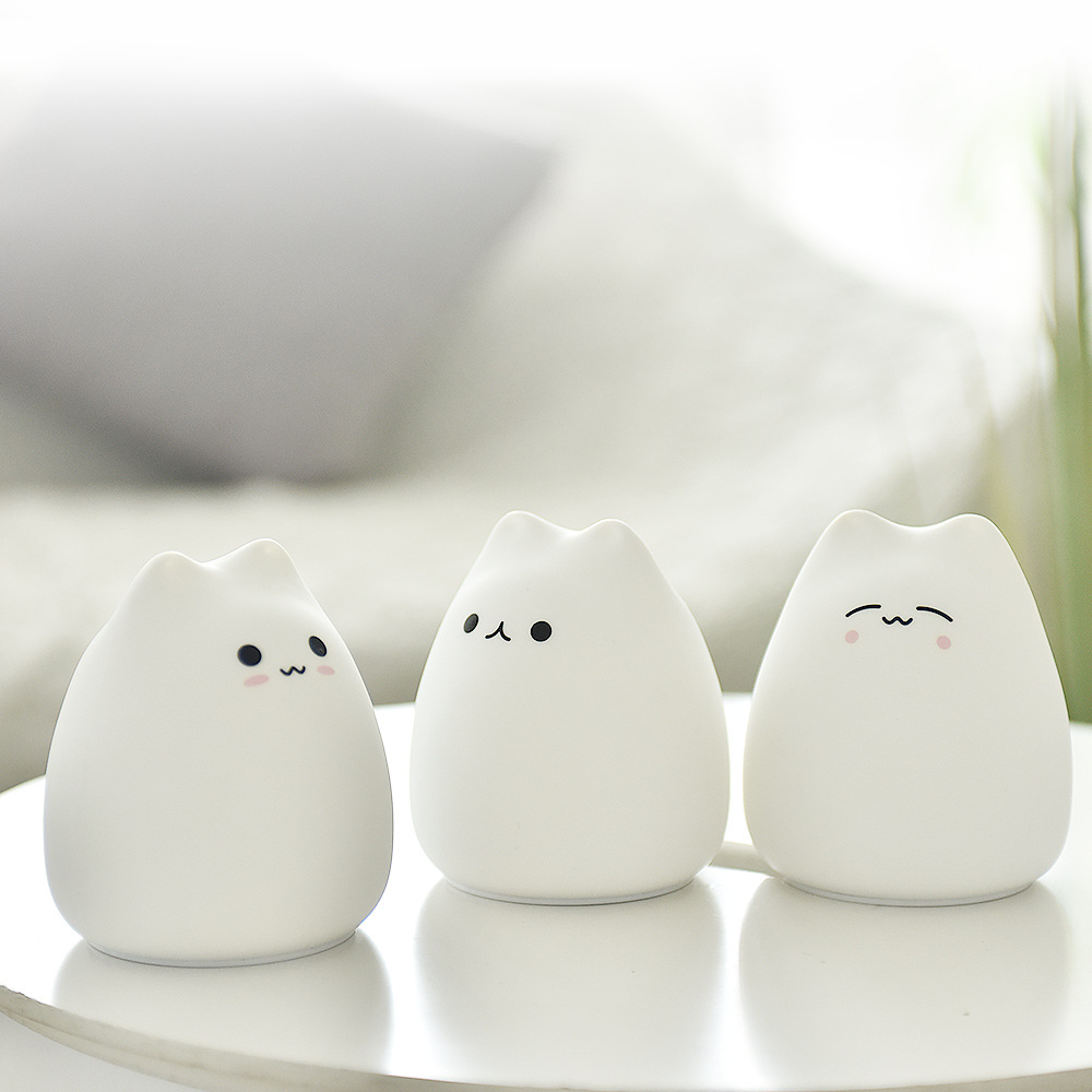 Lampe en silicone lumière changeante - Ref 3424145 Image 3