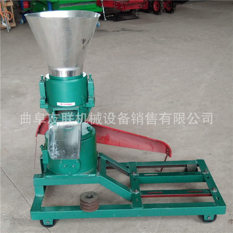 小型养殖饲料造粒机  鸡饲料平模造粒机 牛羊饲料颗粒机型号33