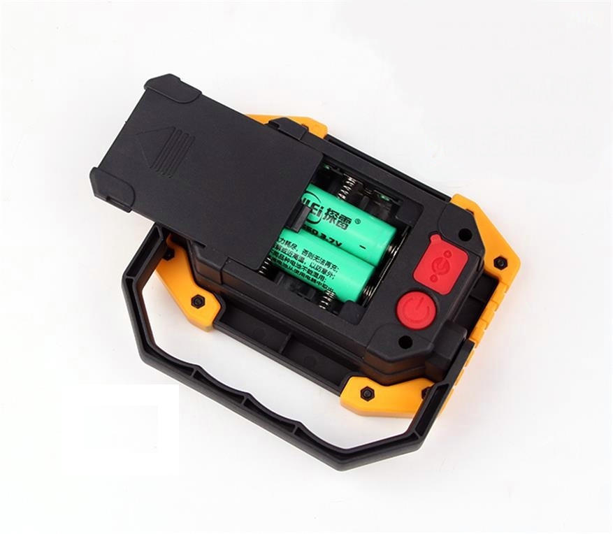 9420812803_1891699404