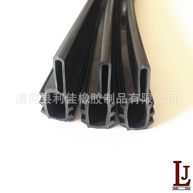 供应各种形状密封条 PVC密封条 来(图)来(样)定制相关产品