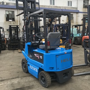 �D׌���ֺ���1.5�����T������4.5���ƿ��܇�����С늄Ӳ�܇