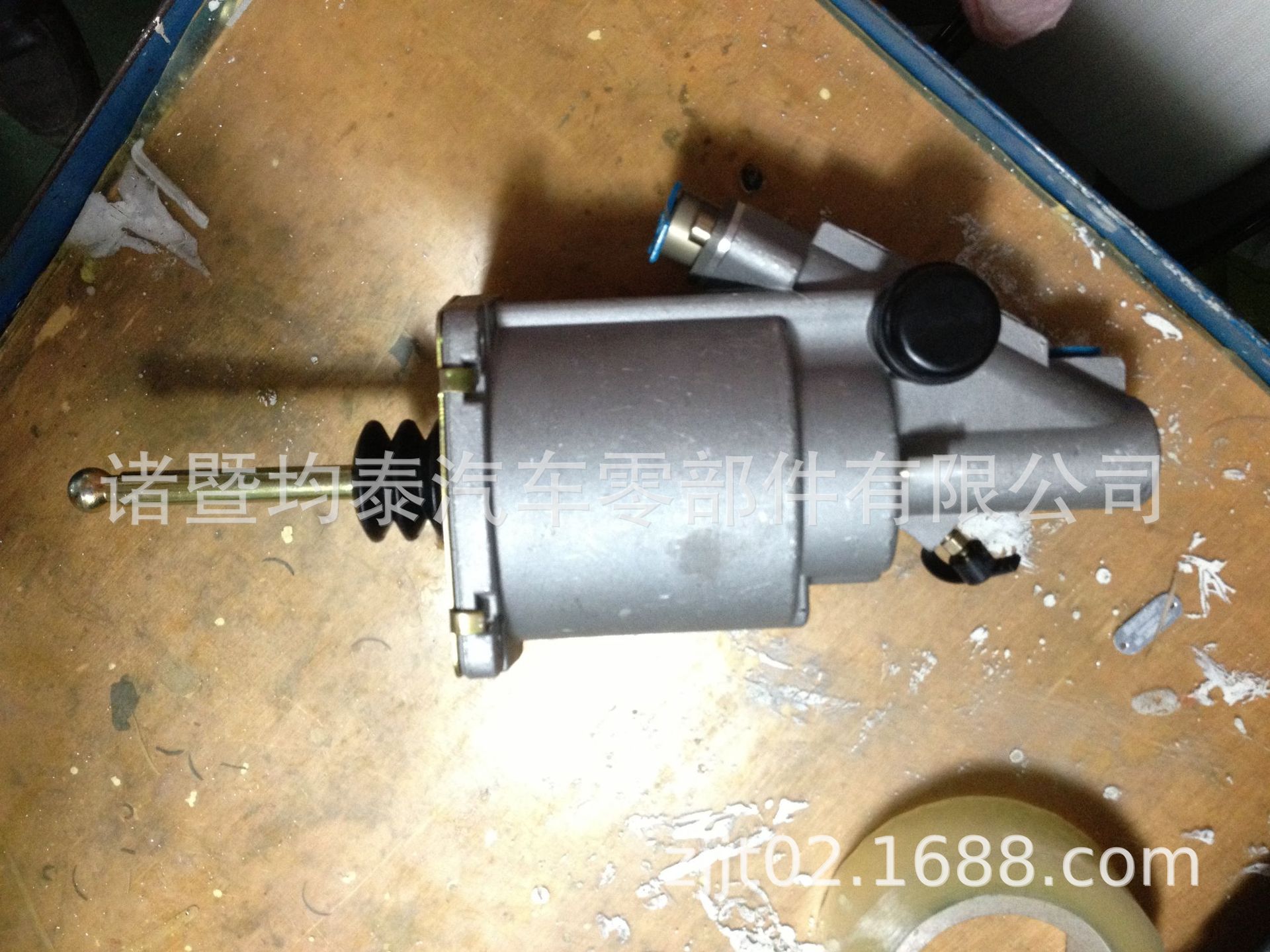 71B2E095DC3B32445416266647B06F