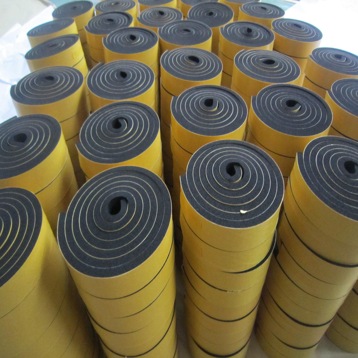 厂家销售各类材质EPDM CR PVC NBR EVA等密封条防尘隔热密封减震