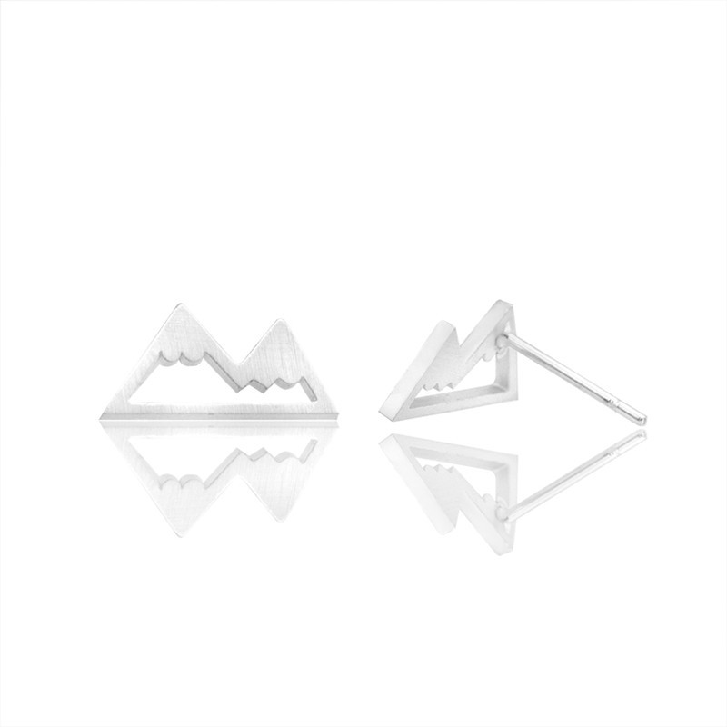 Européen Et Américain De Mode Cool Oreille Goujons Creux Montagne De Neige Oreille Goujons Montagne Oreille Goujons Protection De L'environnement Électrolytique Montagne Lianshan Clous D'oreille En Gros display picture 14