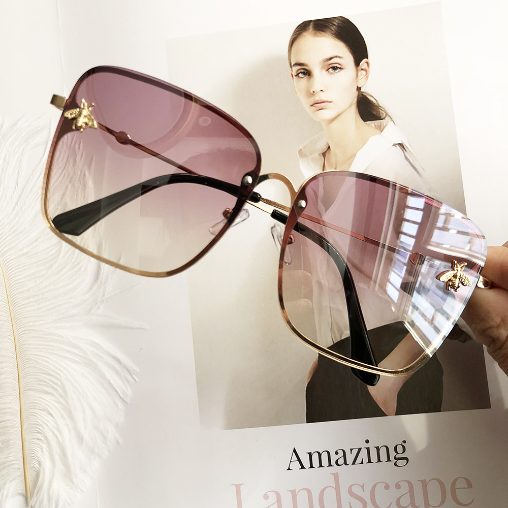Little bee square Retro Sunglasses Star Network Same item Sunglasses Chaopai personality leisure time glasses