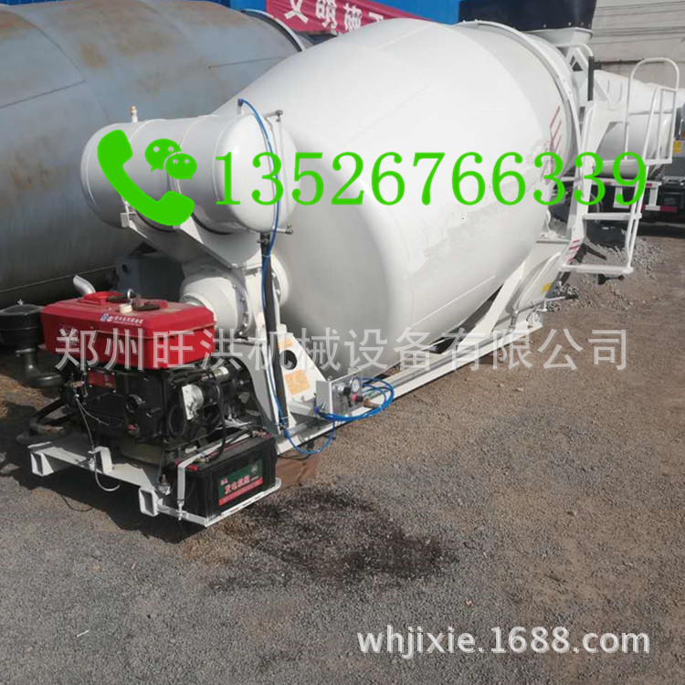 小型混泥土搅拌运输车多功能自上料搅拌车农用三轮搅拌车怎么加水