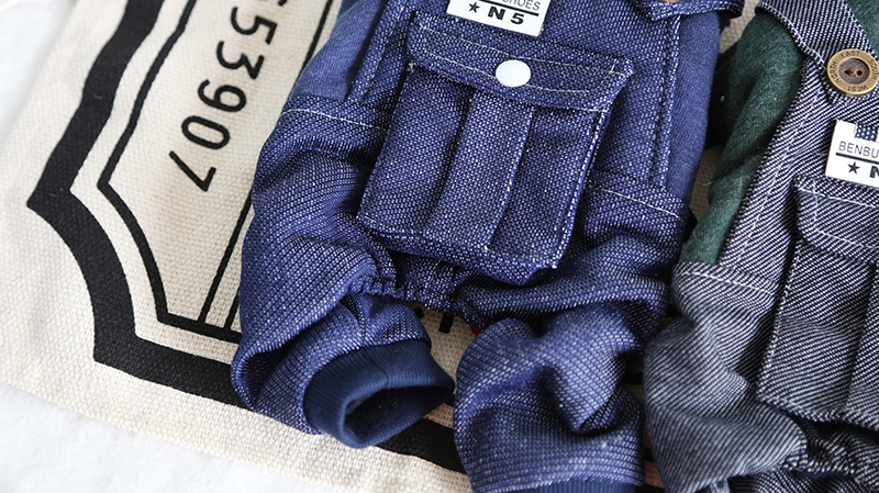 单口袋牛仔背带四脚衣