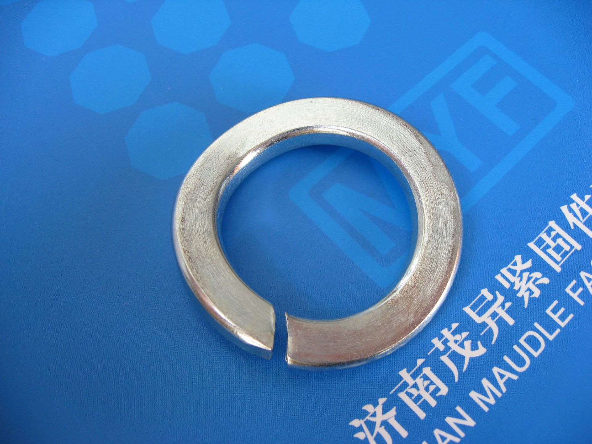 波形弹簧垫圈DIN128-1987