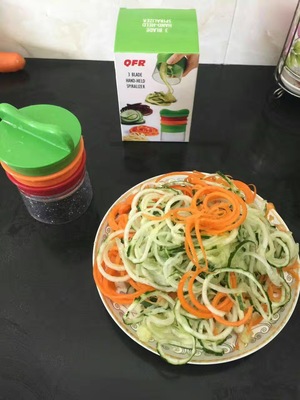 厨房小工具三合一迷你切丝器多功能黄瓜土豆刨丝器圆筒形护手蔬|ru