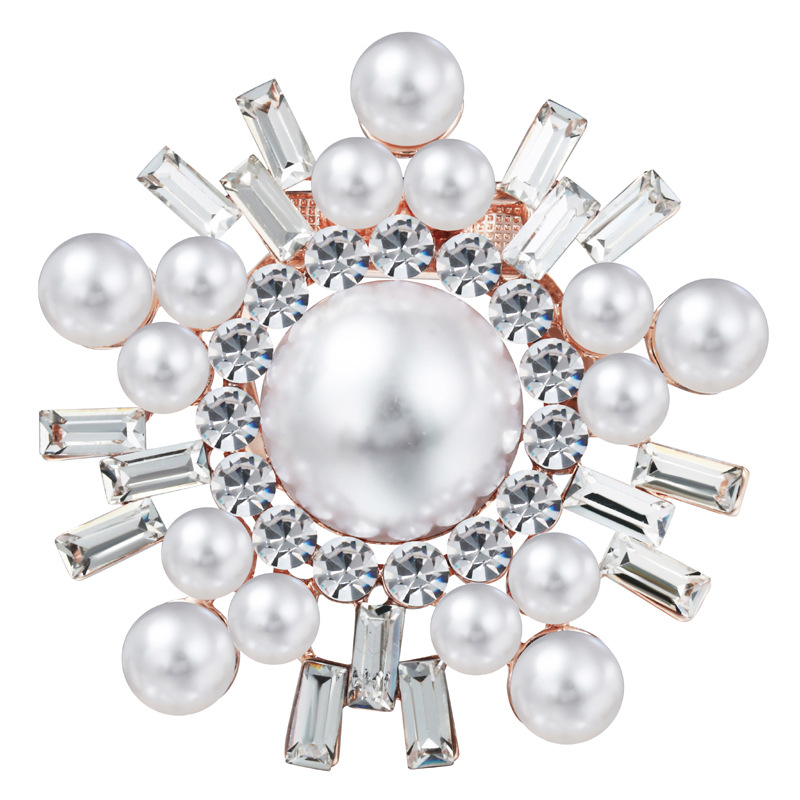 Korean Edition high-grade crystal Sternum Versatile Snowflake Scarf buckle Brooch Dual use Accessories wholesale