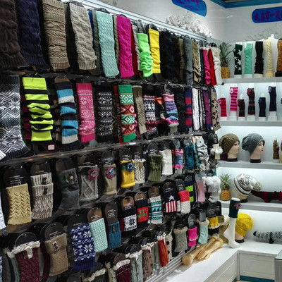 定制帽子圍巾手套襪套小單快返秋冬保暖加絨毛線帽堆堆襪廠家直銷