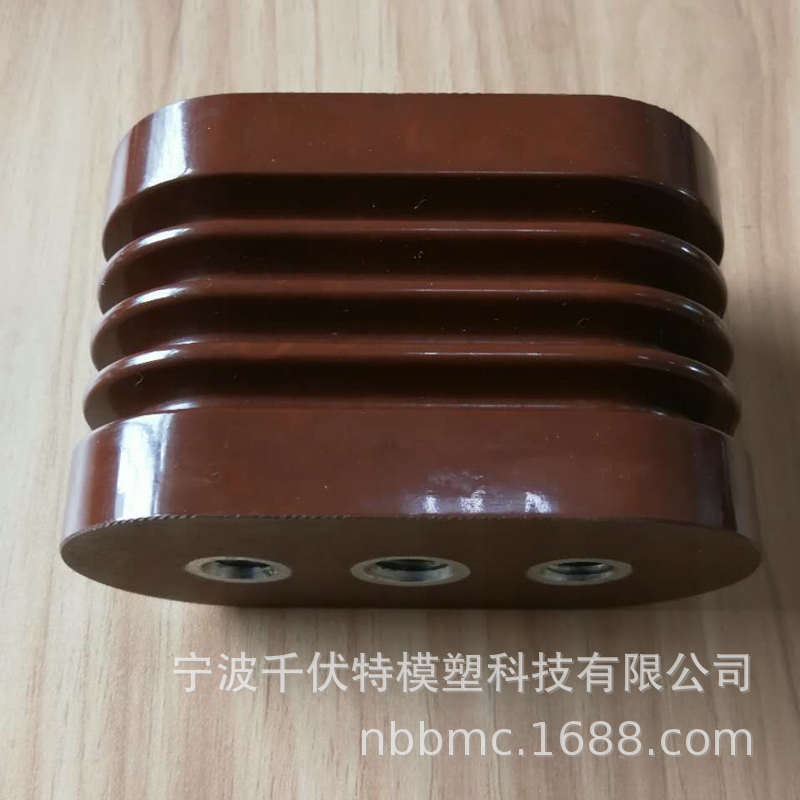 厂家供应轨道交通直流柜专用绝缘子