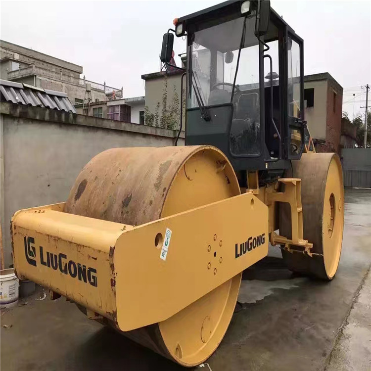 广西柳工二手光轮压路机柳工路面静碾铁三轮压路机