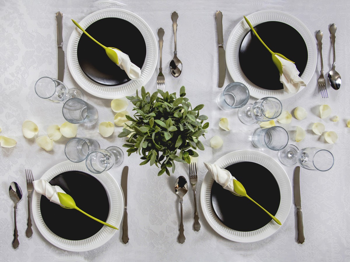 56051247b7bb9cc544bec937868606