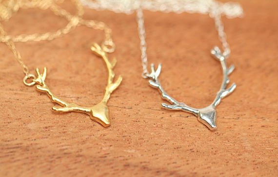 Simple Antler Necklace Christmas Elk Reindeer Pendant Necklace Female Clavicle Chain Fawn Antler Nec
