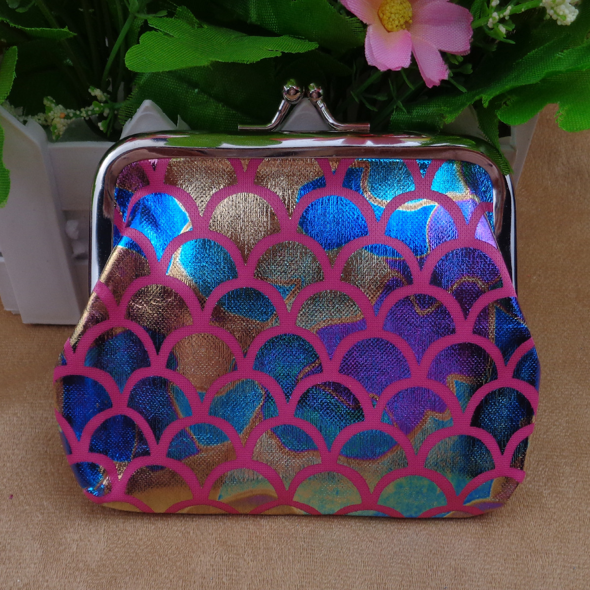 52g Weight Clasp Frame Closure Type Coin Purse Bags Type Casual, Daily Occasion PVC Material Fish Scales Pattern All Seasons Season Women's Gender Casual Style Shell Shape Women's Fish Scales PVC Clasp Frame Coin Purses 13
