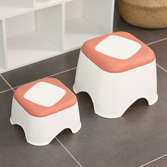 A plastic chair with a thickened design, simple and fashionable, suitable for home use, adult small dining chair, shoe bench, chair