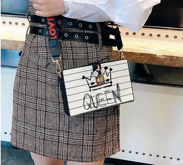 Box bag fashion personalized letter shoulder bag Korean fashion messenger bag