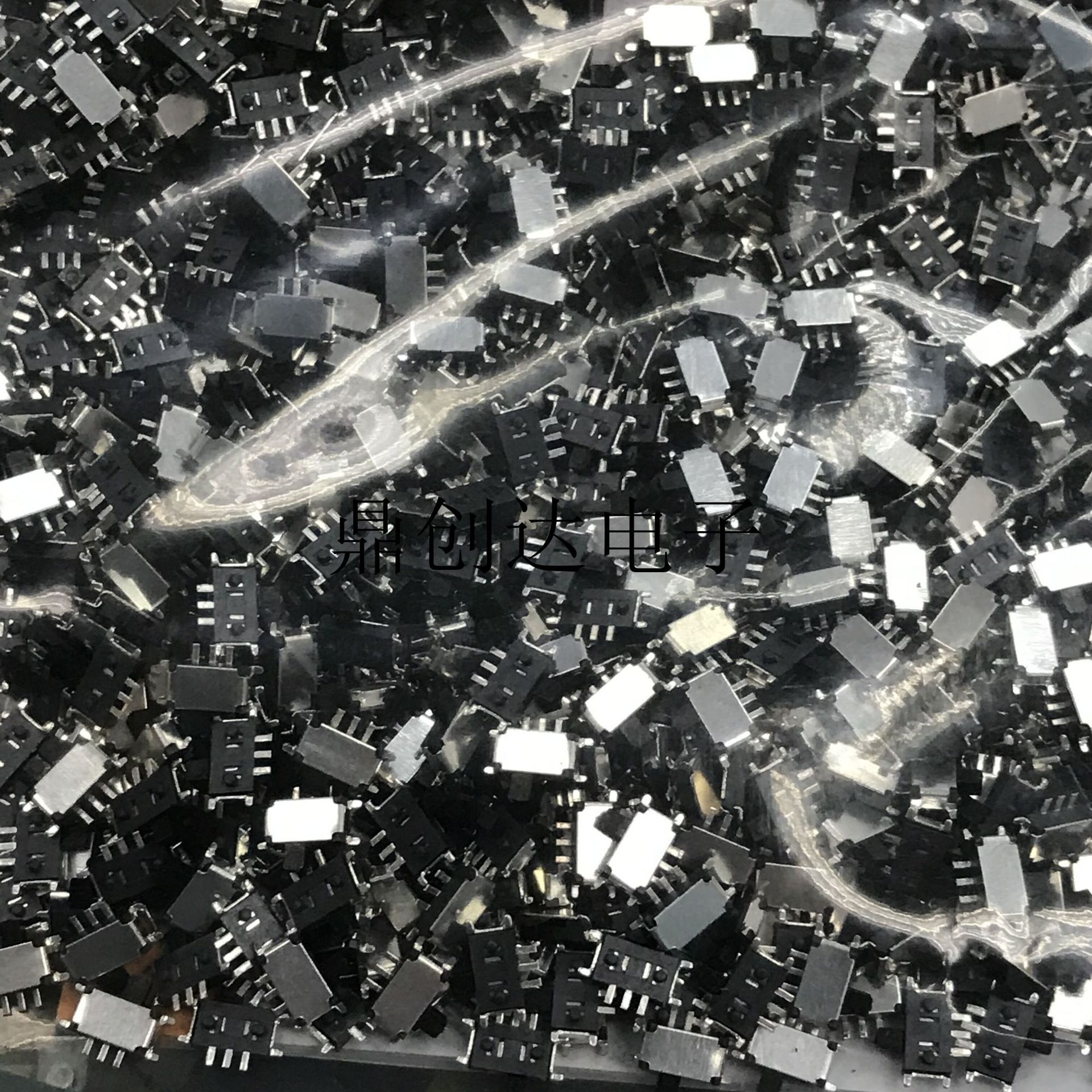 超薄拨动开关 7脚贴片拨动开关 小七脚 手机锁定键 MSK-1101