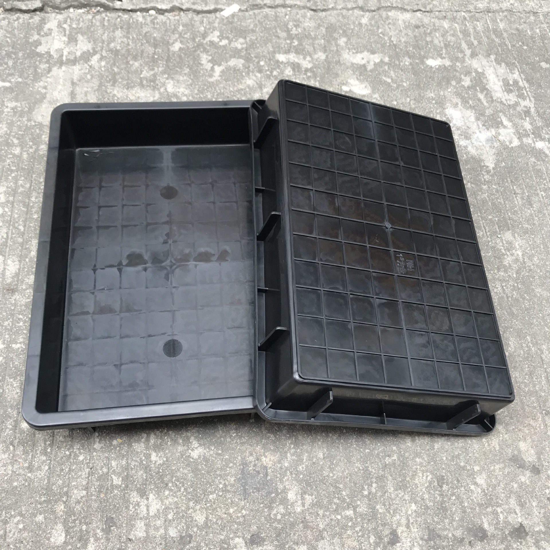 广州电子防静电方盘440*290*75塑胶方盘  东莞静电方盘黑色物料盘