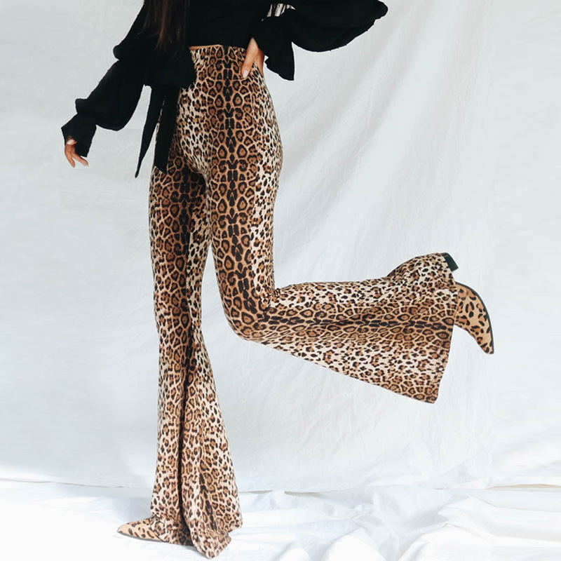 Pantalones acampanados de talle alto con estampado de leopardo NSLJ76134