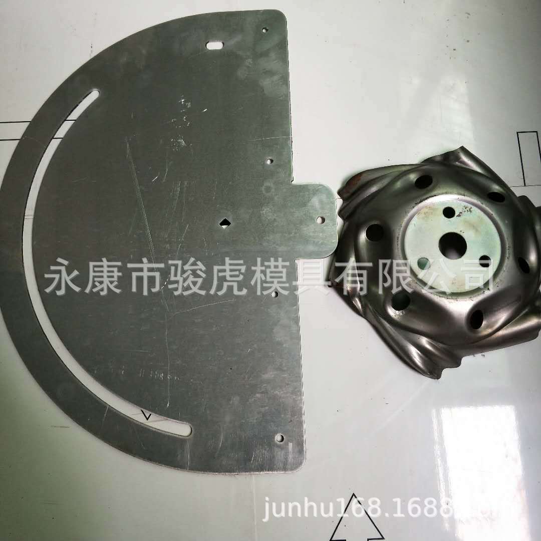 冲压模具