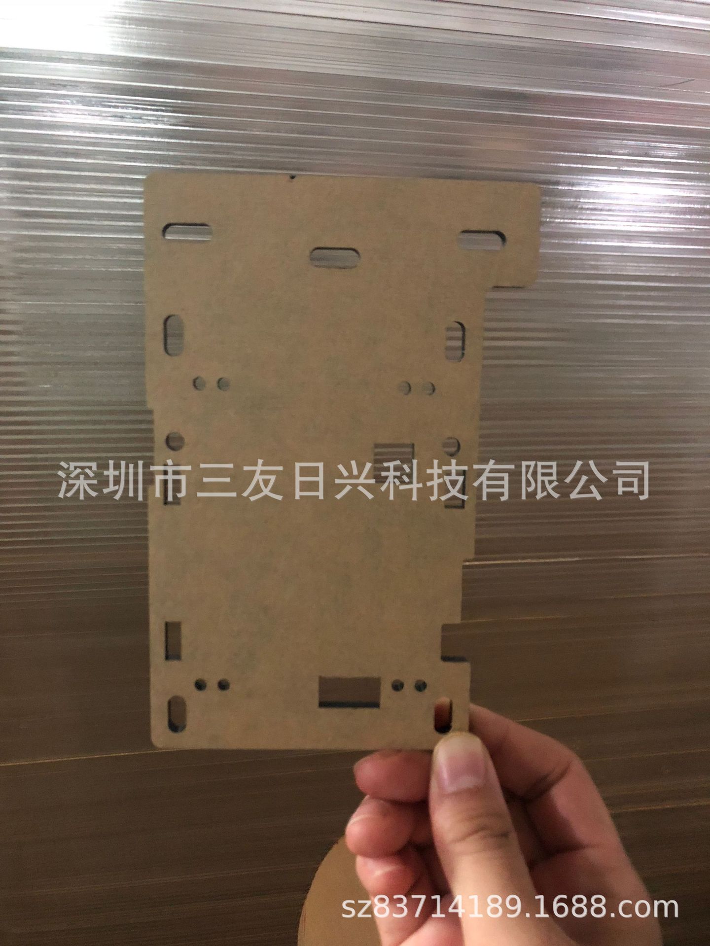 《有机玻璃供应》亚克力面板激光切割雕刻有机玻璃制品个性切割