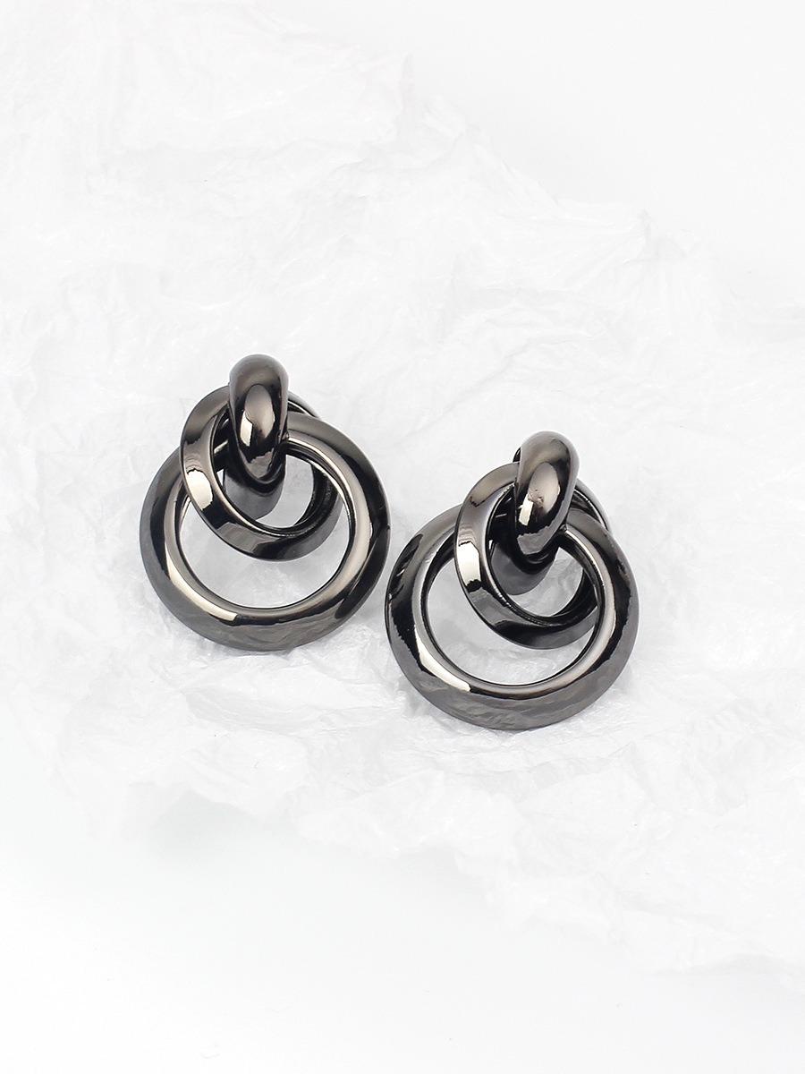 10g Weight No Inlaid Inlay Material Earrings Classification Birthday, Festival Occasion Women'S Gender Fashion Style Gold, Silver, Black Color Korean Metal Ring Interlaced Earrings 11