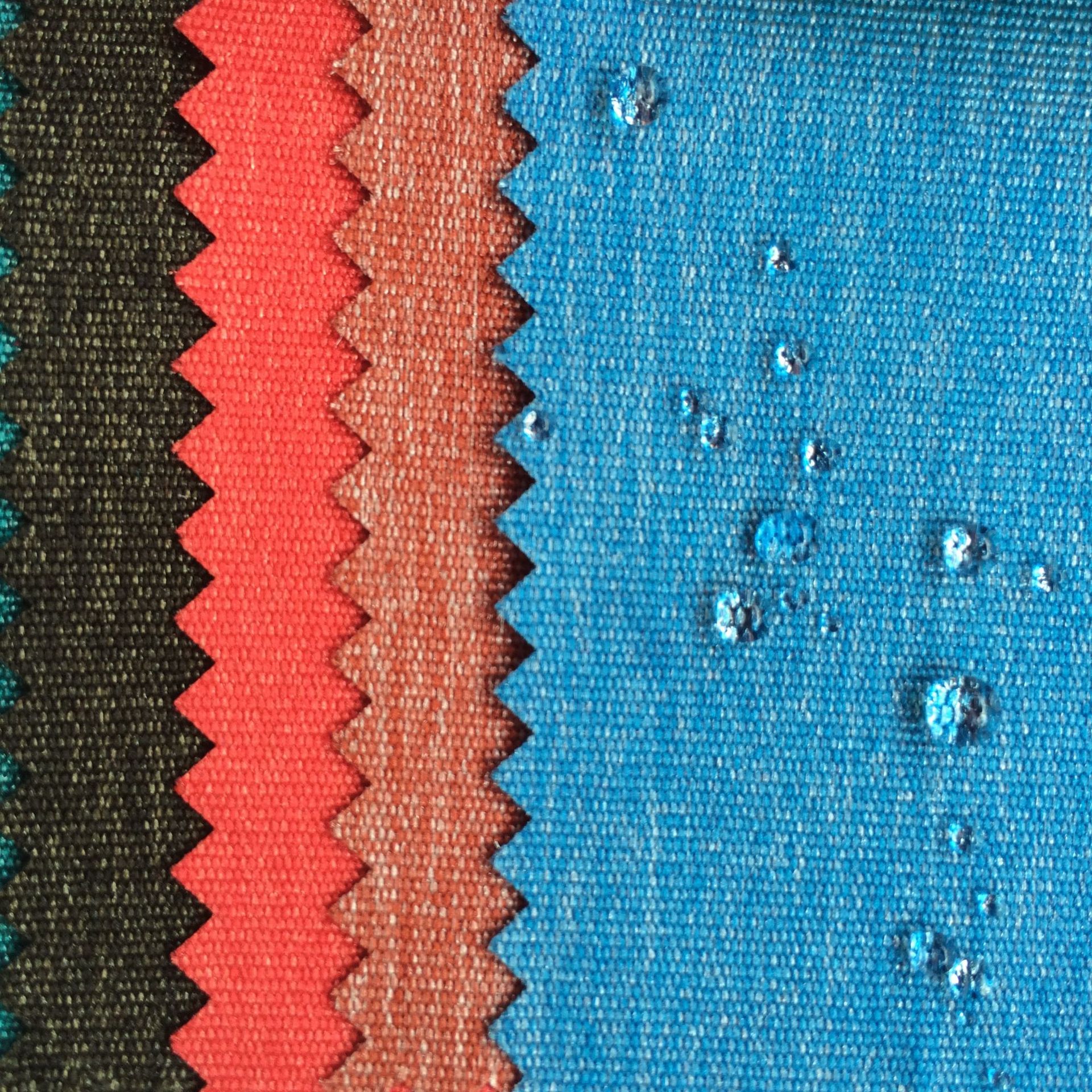 厂家供应山东绸磨砂PU防水有光双色面料 胶底防水箱包面料