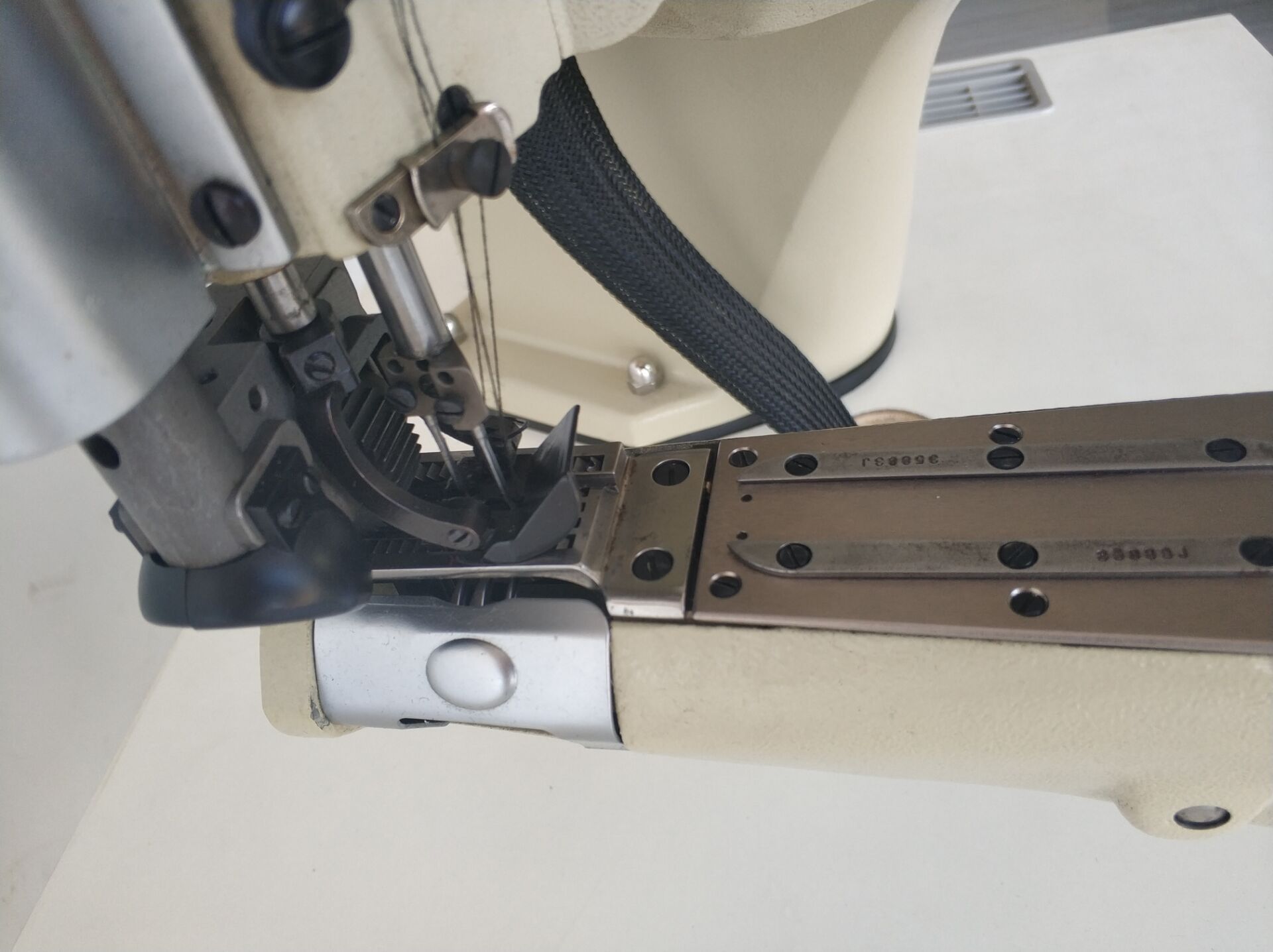 埋夾機(jī)針六線