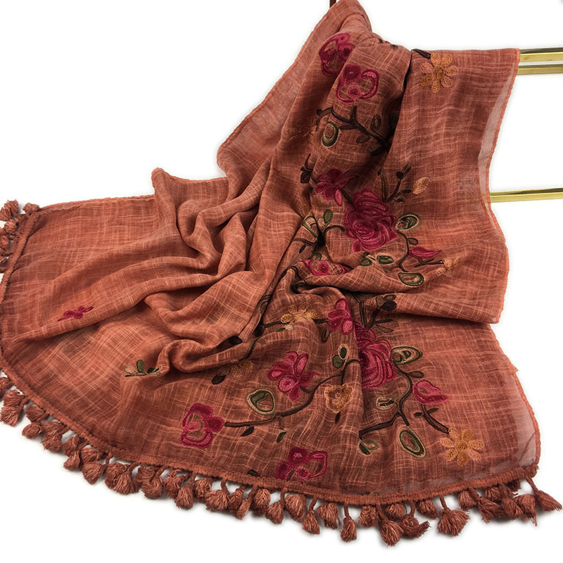 Frau Einfacher Stil Blätter Einfarbig Blume Baumwolle Und Leinen Stickerei Quaste Schal Schal display picture 4